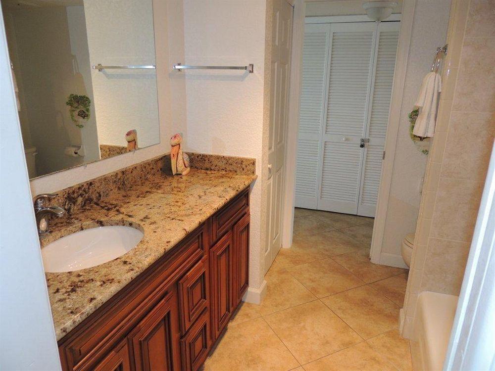 Westwinds Waterfront Resort St. Pete Beach Εξωτερικό φωτογραφία