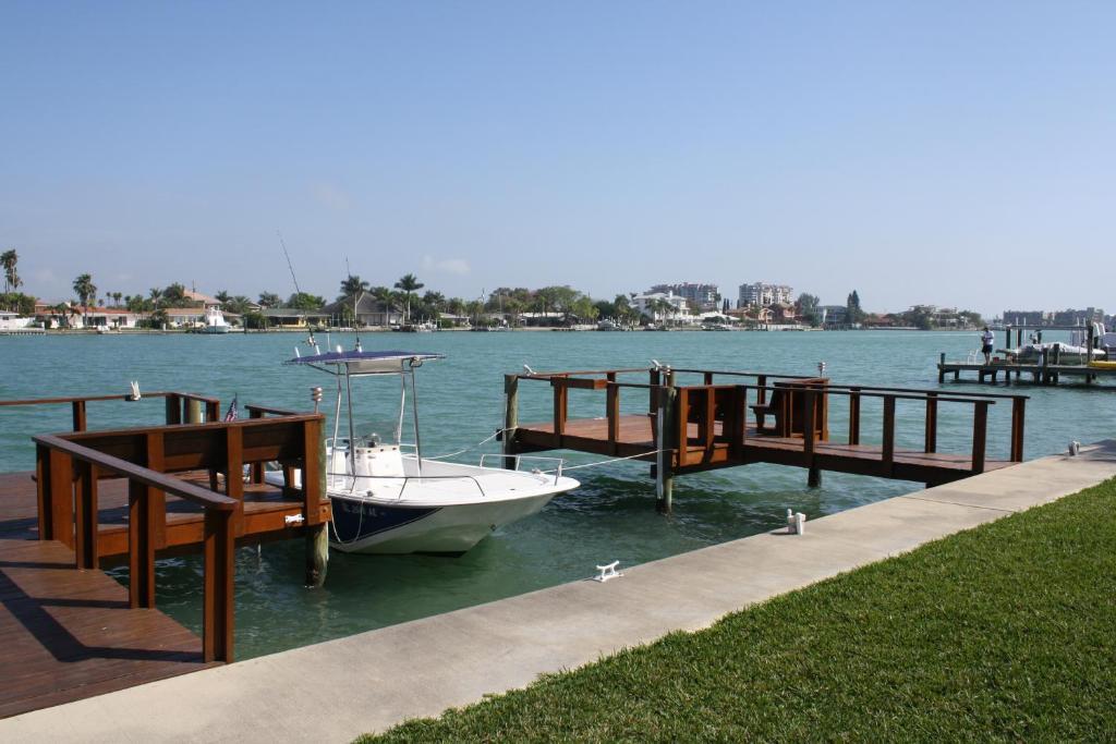 Westwinds Waterfront Resort St. Pete Beach Δωμάτιο φωτογραφία