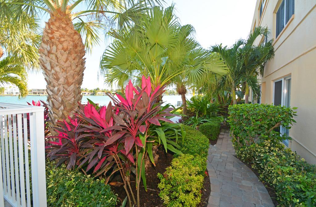 Westwinds Waterfront Resort St. Pete Beach Εξωτερικό φωτογραφία