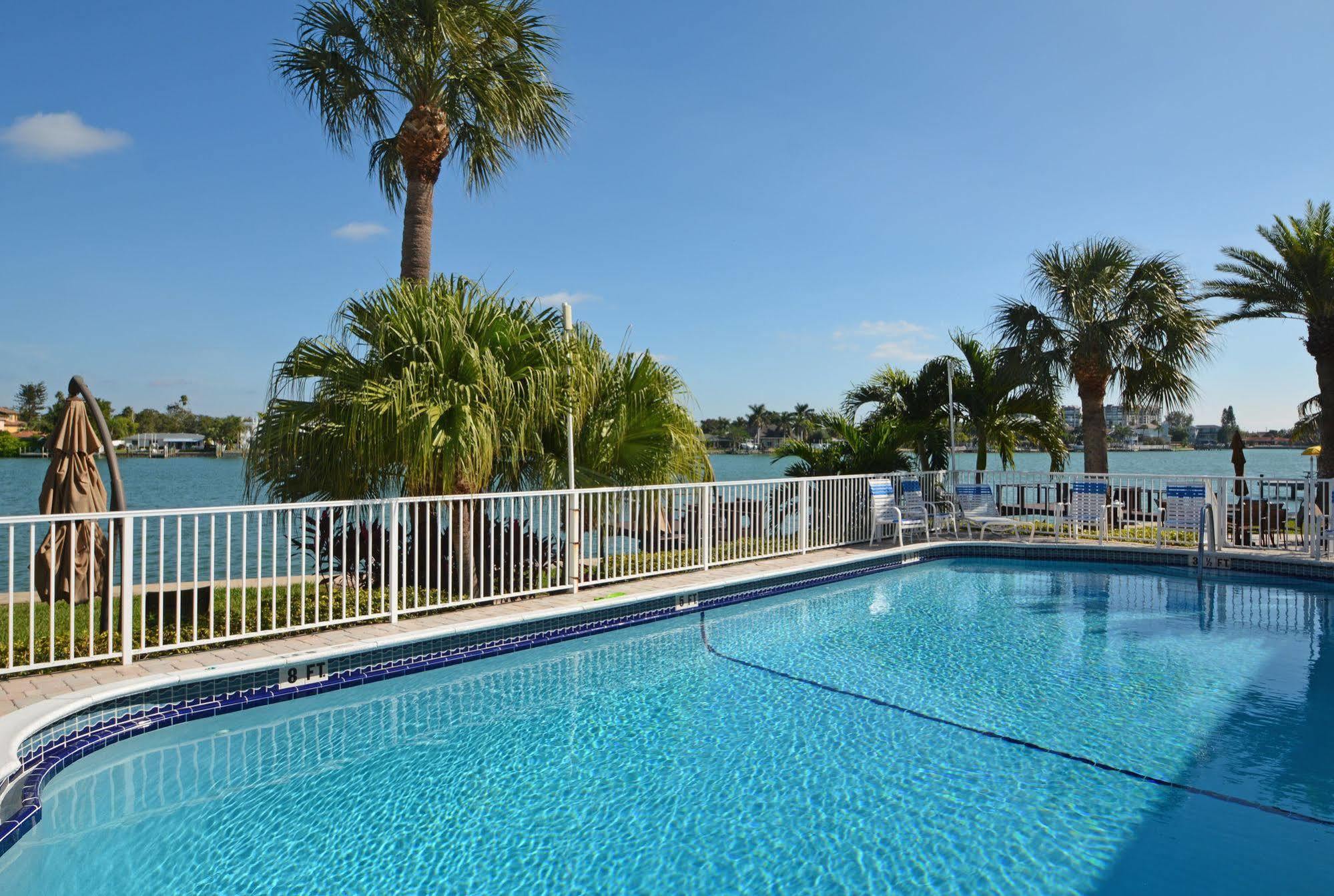Westwinds Waterfront Resort St. Pete Beach Εξωτερικό φωτογραφία