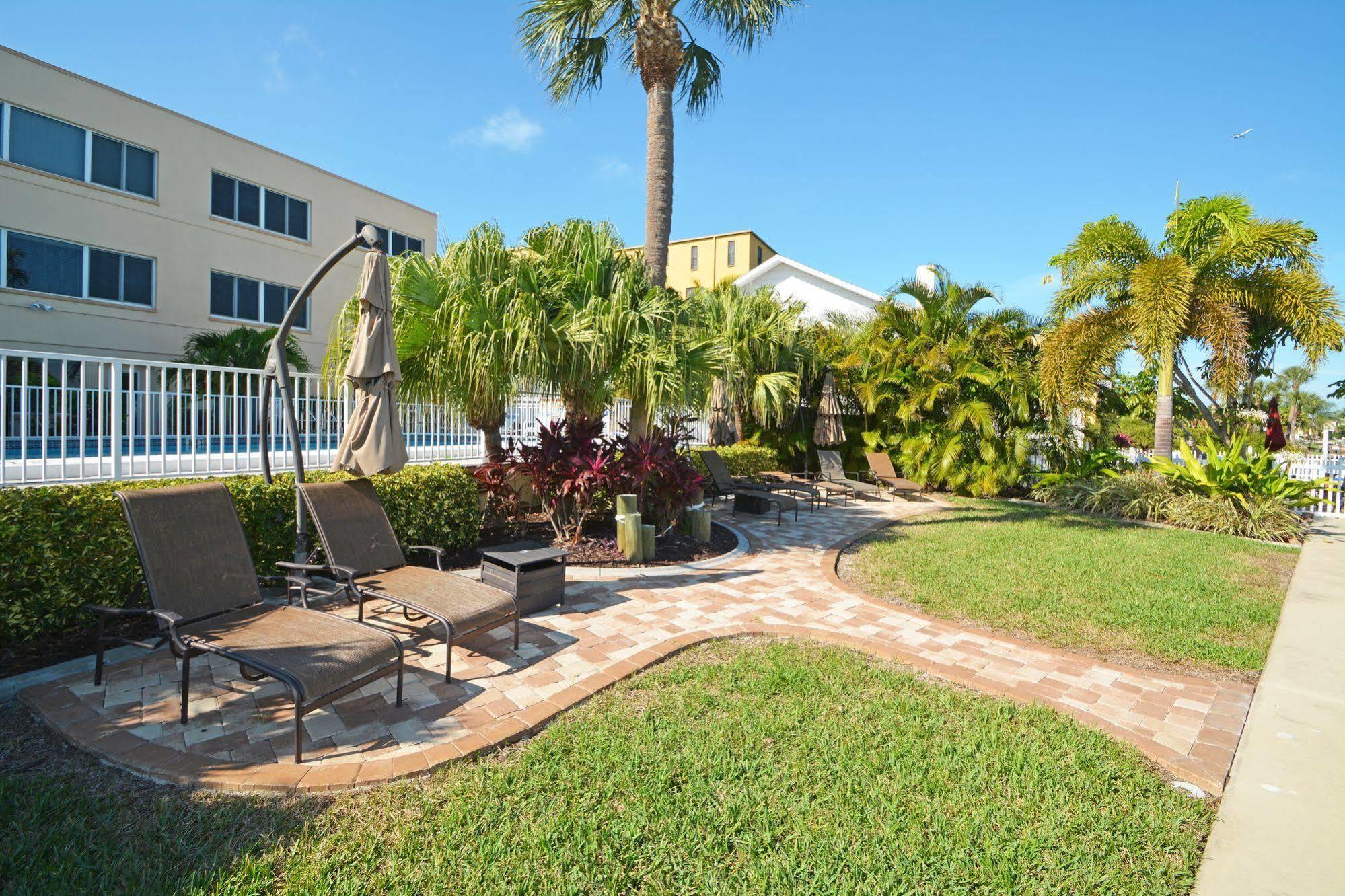 Westwinds Waterfront Resort St. Pete Beach Εξωτερικό φωτογραφία